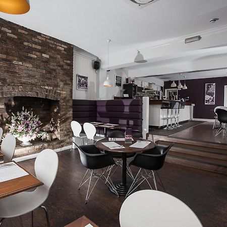 The Crown Rooms Newmarket Нюмаркет Екстериор снимка